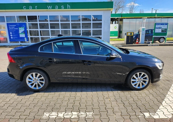 Volvo S60 cena 45900 przebieg: 139900, rok produkcji 2014 z Poznań małe 352